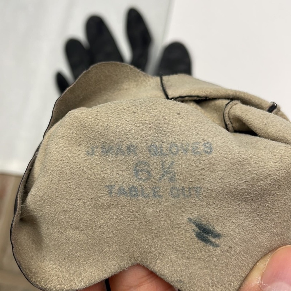 Vintage Black Leather Embroidered Gloves - Picture 4 of 4